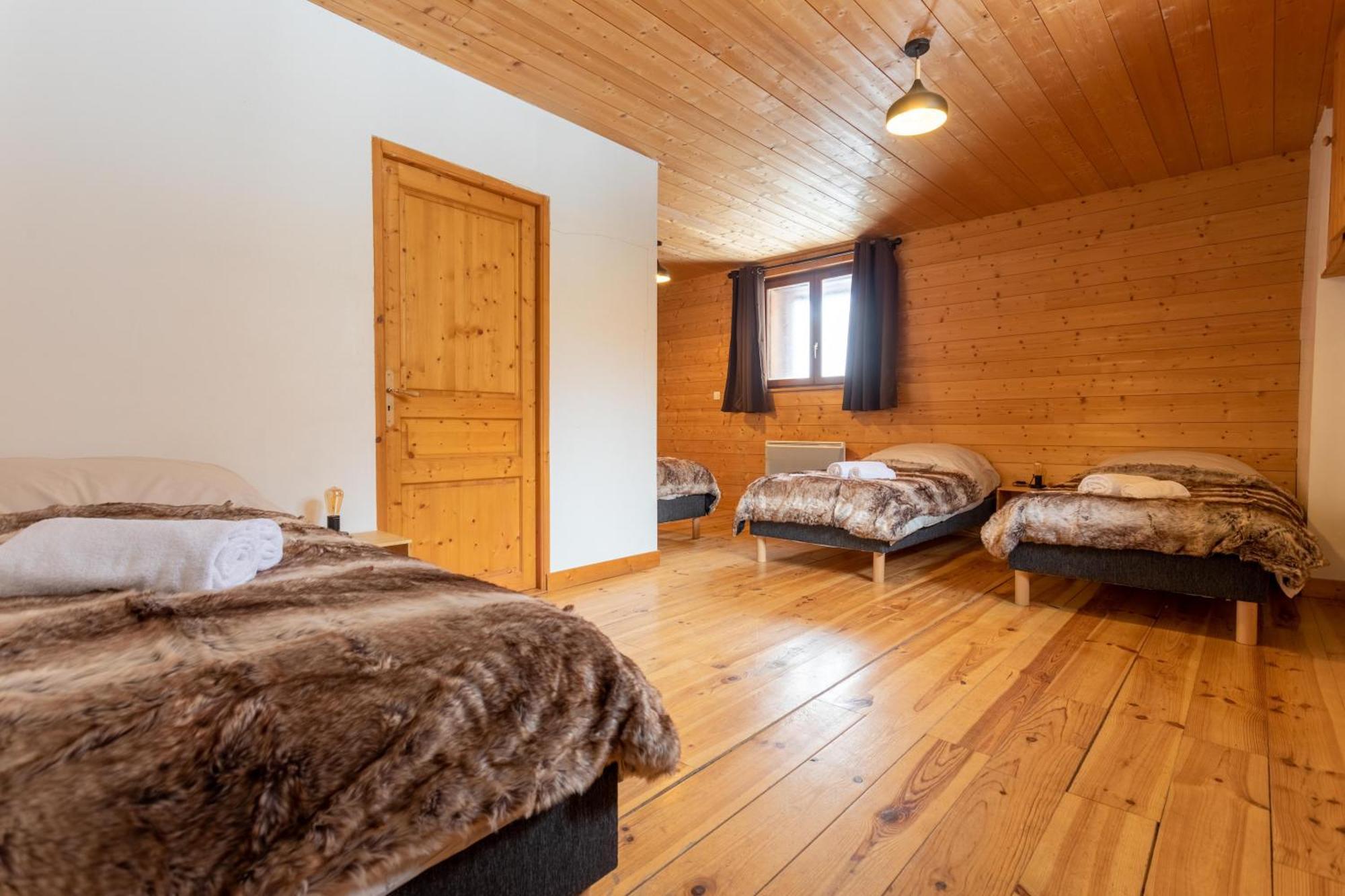 Le Petit Paradis, Chalet Au Coeur Des 3 Vallees Saint-Marcel  Buitenkant foto