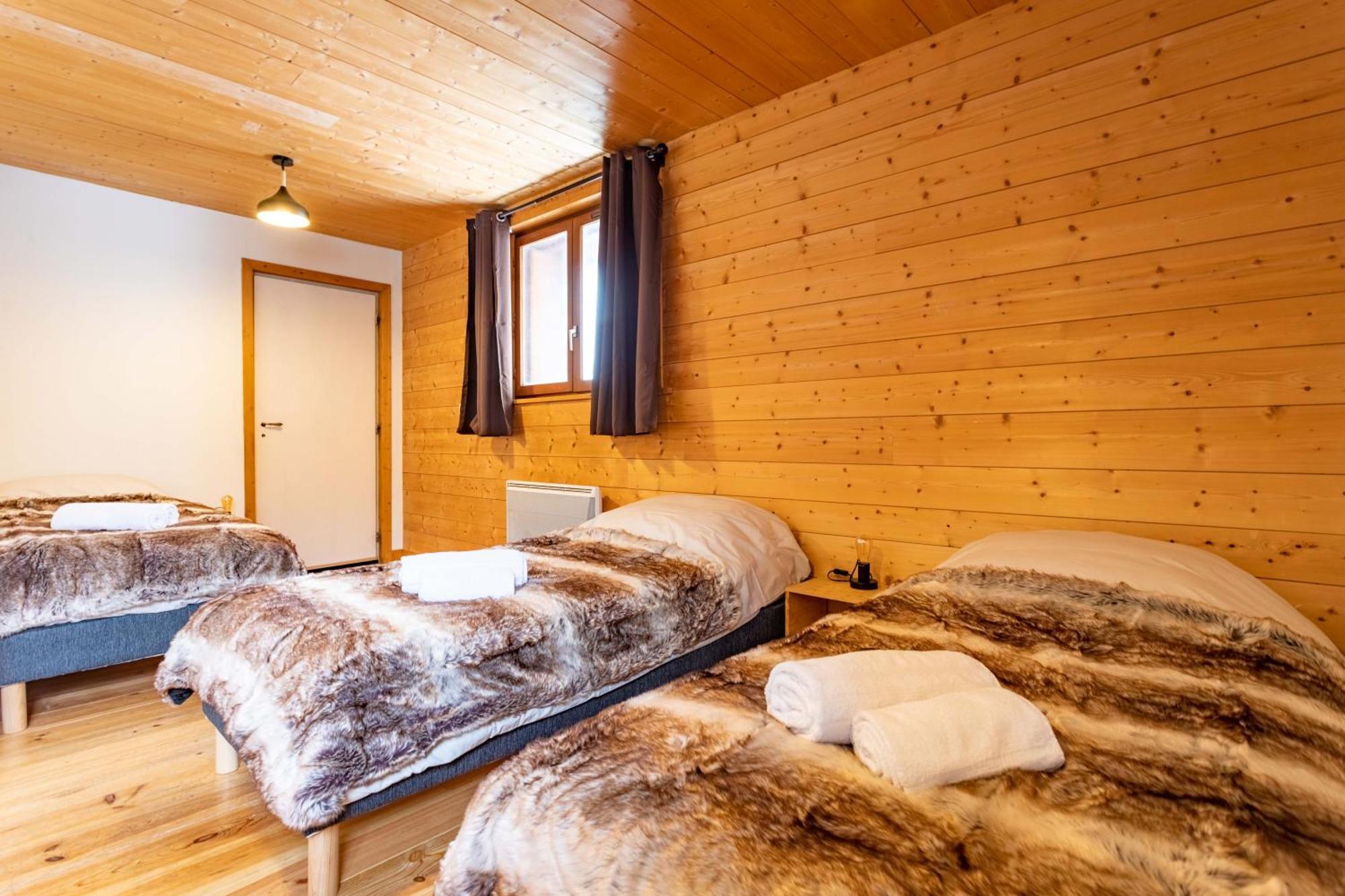 Le Petit Paradis, Chalet Au Coeur Des 3 Vallees Saint-Marcel  Buitenkant foto